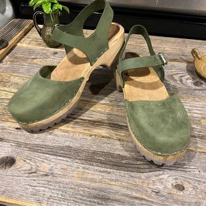 Mia Suede Clogs